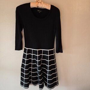 BCX Black & White Printed Fit & Flare Dress • Size M